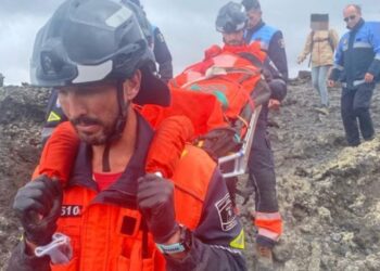 Minor rescued after fall in Caldera Blanca
