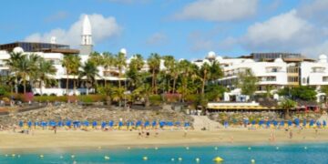 More income from fewer tourists