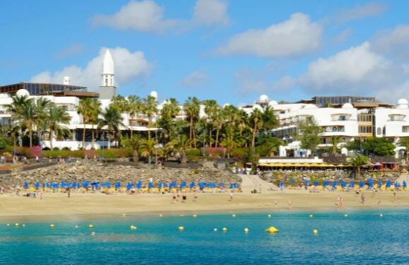 More income from fewer tourists