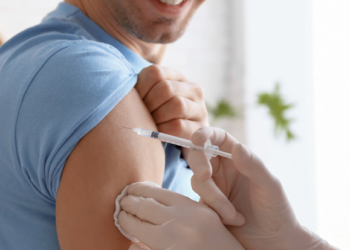 Spain battles to maintain vaccine trust