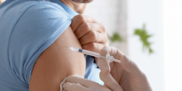Spain battles to maintain vaccine trust