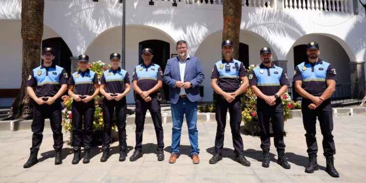 18 new local police officers for Lanzarote