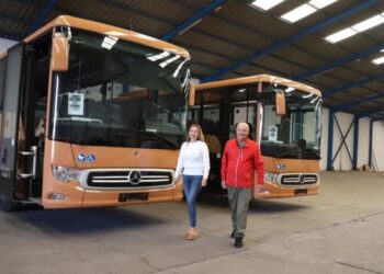 Two new tour buses for Timanfaya