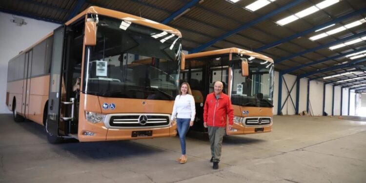 Two new tour buses for Timanfaya