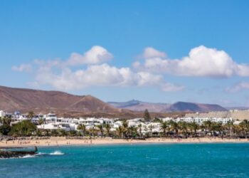 No fifth beach in Costa Teguise