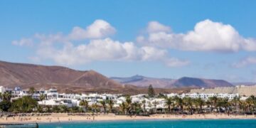 No fifth beach in Costa Teguise