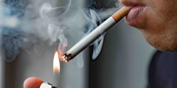 No smoking in the street