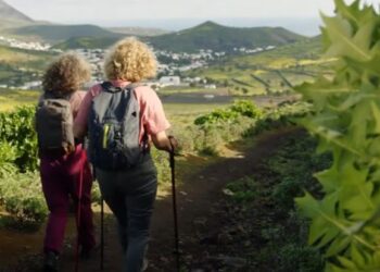 Canaries aims to attract older tourists