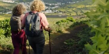Canaries aims to attract older tourists