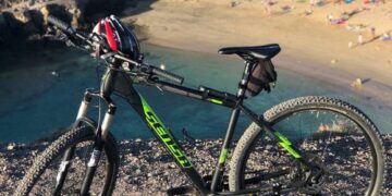 The best cycling view on Lanzarote