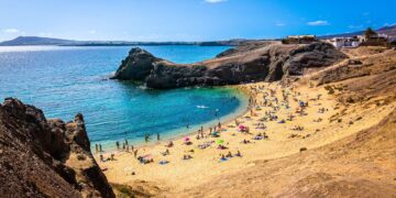 Papagayo earned €144,000 in the first half of the year