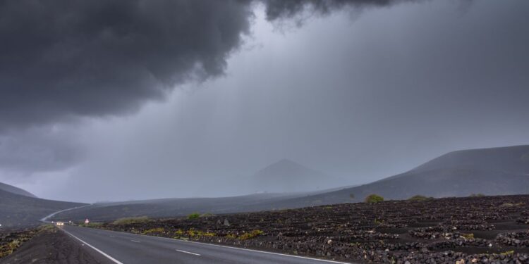 Patchy day of rain on Lanzarote