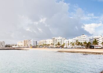 Pedestrianisation at Playa Reducto