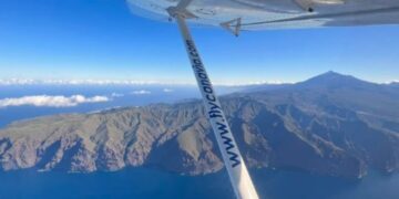 Soaring above the Canaries with The Piper Pilot
