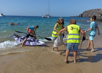 50 volunteers join to clean Los Ajaches