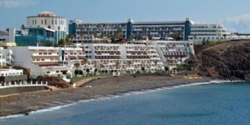 Cabildo approves Sandos Papagayo hotel in Playa Blanca