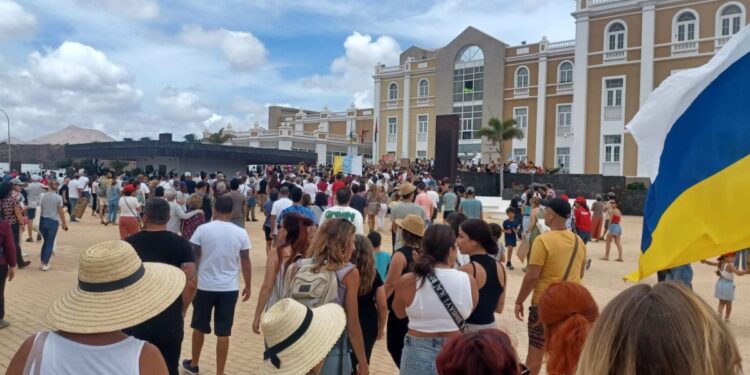 Positive coverage of demonstration
