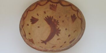 Ancient pottery fragments offer evidence of inter-island trade