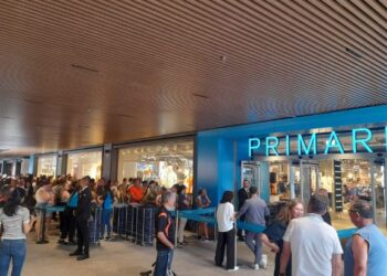 Primark opens to strong reception