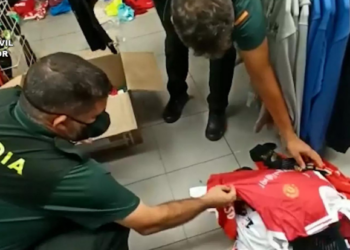 Puerto del Carmen shops caught selling counterfeit products