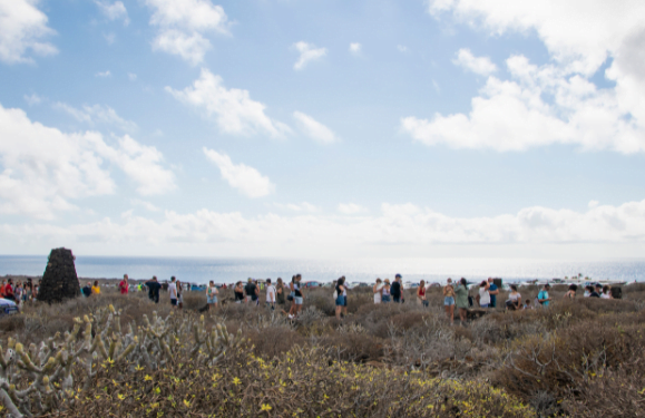 Queues reflect changes in tourism
