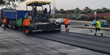 Resurfacing works begin on Playa Honda shopping street