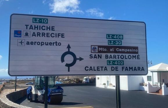 Road closure between Nazaret and Teguise