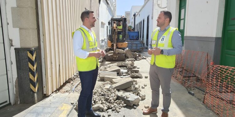 Roadwork progress in Arrecife