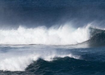 Rough sea, high winds