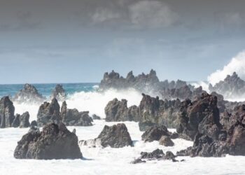 Rough seas warning