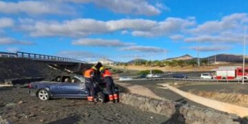 Roundabout crash