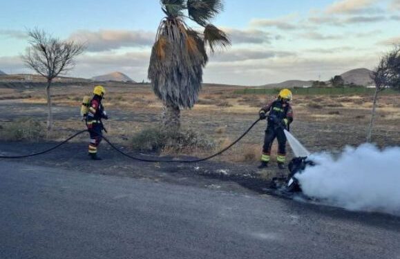 Rubbish bin fire in Tahíche