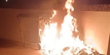 Rubbish container fire in Costa Teguise