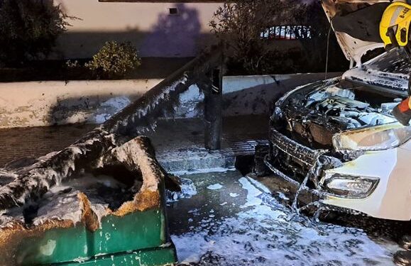 Two injured in traffic accident in Costa Teguise