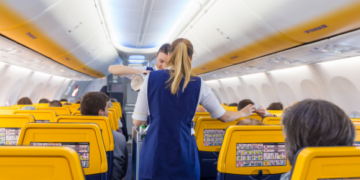 Ryanair cabin staff to strike