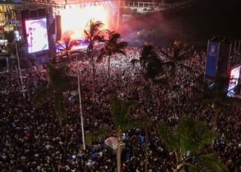 65,000 attend Sebastián Yatra beach concert