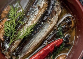How to make Sardinas al ajillo