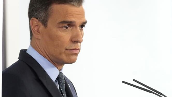 Sánchez gives lockdown powers to regions