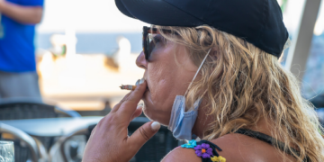 “Senseless” covid smoking decision