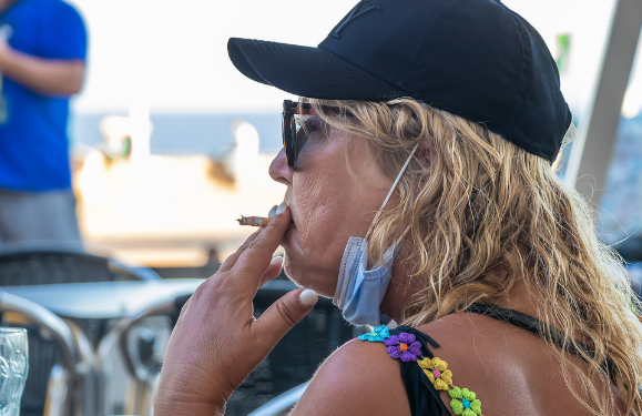 “Senseless” covid smoking decision