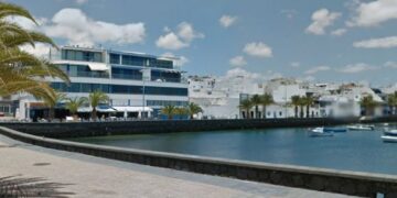 Sewage surfaces in the Charco de San Ginés