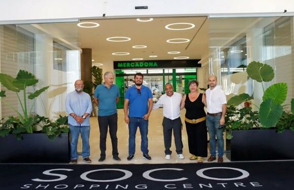 Mayor and councillors visit new SOCO shopping mall