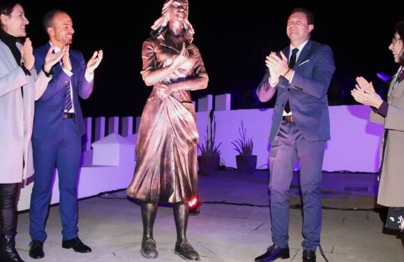Statue unveiled in Femes