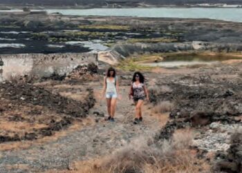 Playa de Janubio sunset walk