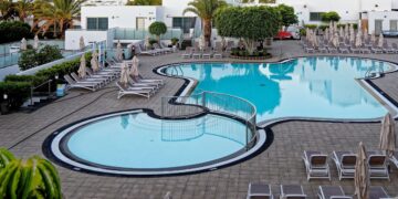 Study reveals Lanzarote has over 8,000 swimming pools