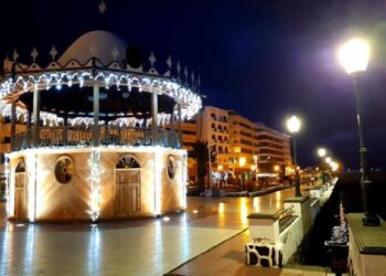 Arrecife Christmas switch on