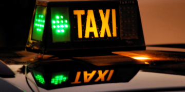 Taxi queues return
