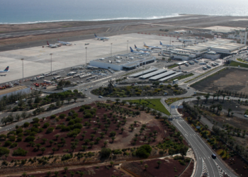 Terminal 2 reopens