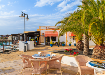 Bars and restaurants allowed to double terrace space