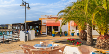 Bars and restaurants allowed to double terrace space